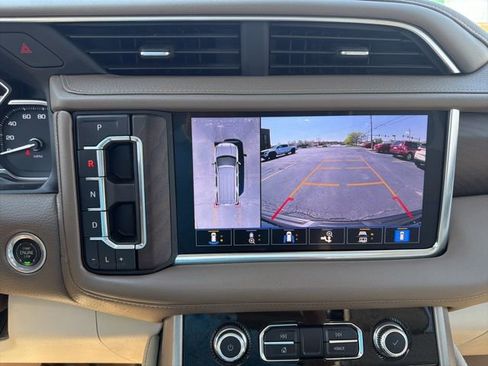 Used 2021 GMC Yukon XL Denali image 26