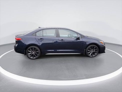 Certified 2024 Toyota Corolla SE w/ SE Premium Package FWD image 11