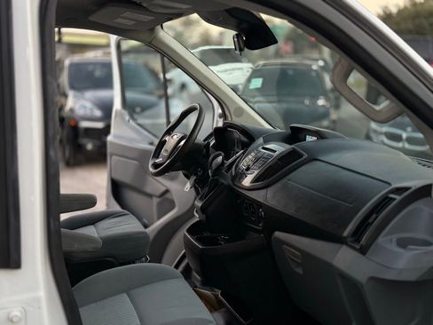 Used 2015 Ford Transit 150 XLT image 31