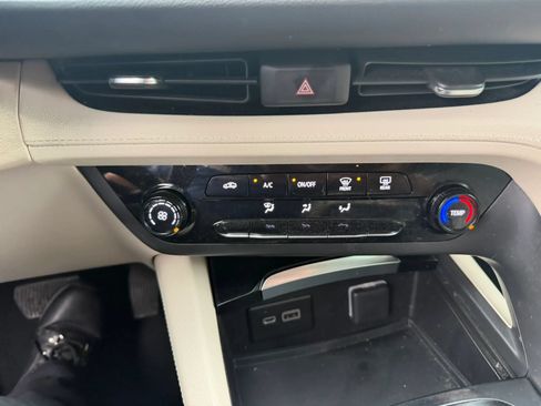 Used 2023 Buick Envision Preferred FWD image 19