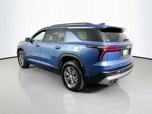 Used 2025 Chevrolet Traverse LT AWD/4WD image 5