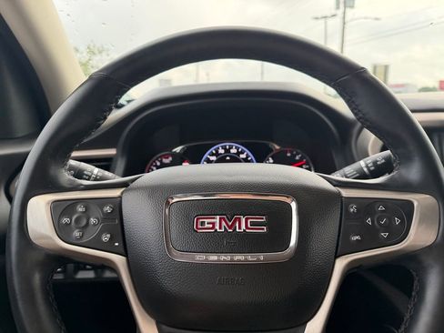 Used 2023 GMC Acadia Denali FWD image 16