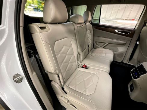 New 2026 Volkswagen Atlas SE image 26