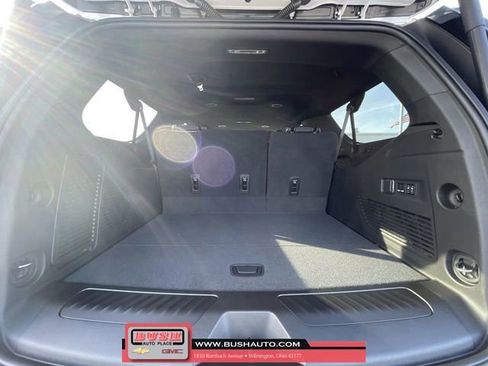 New 2026 GMC Yukon XL Elevation image 26