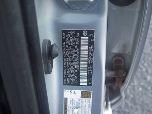 Used 2007 Toyota Prius FWD image 23