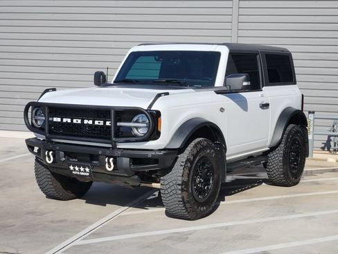 Used 2023 Ford Bronco Wildtrak AWD/4WD image 4