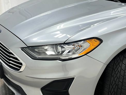 Used 2020 Ford Fusion SE FWD image 35