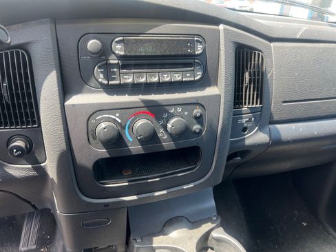 Used 2005 Dodge Ram 1500 Truck SLT w/ Trailer Tow Group RWD image 6
