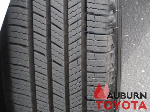 Certified 2019 Toyota Prius Prime Premium image 5