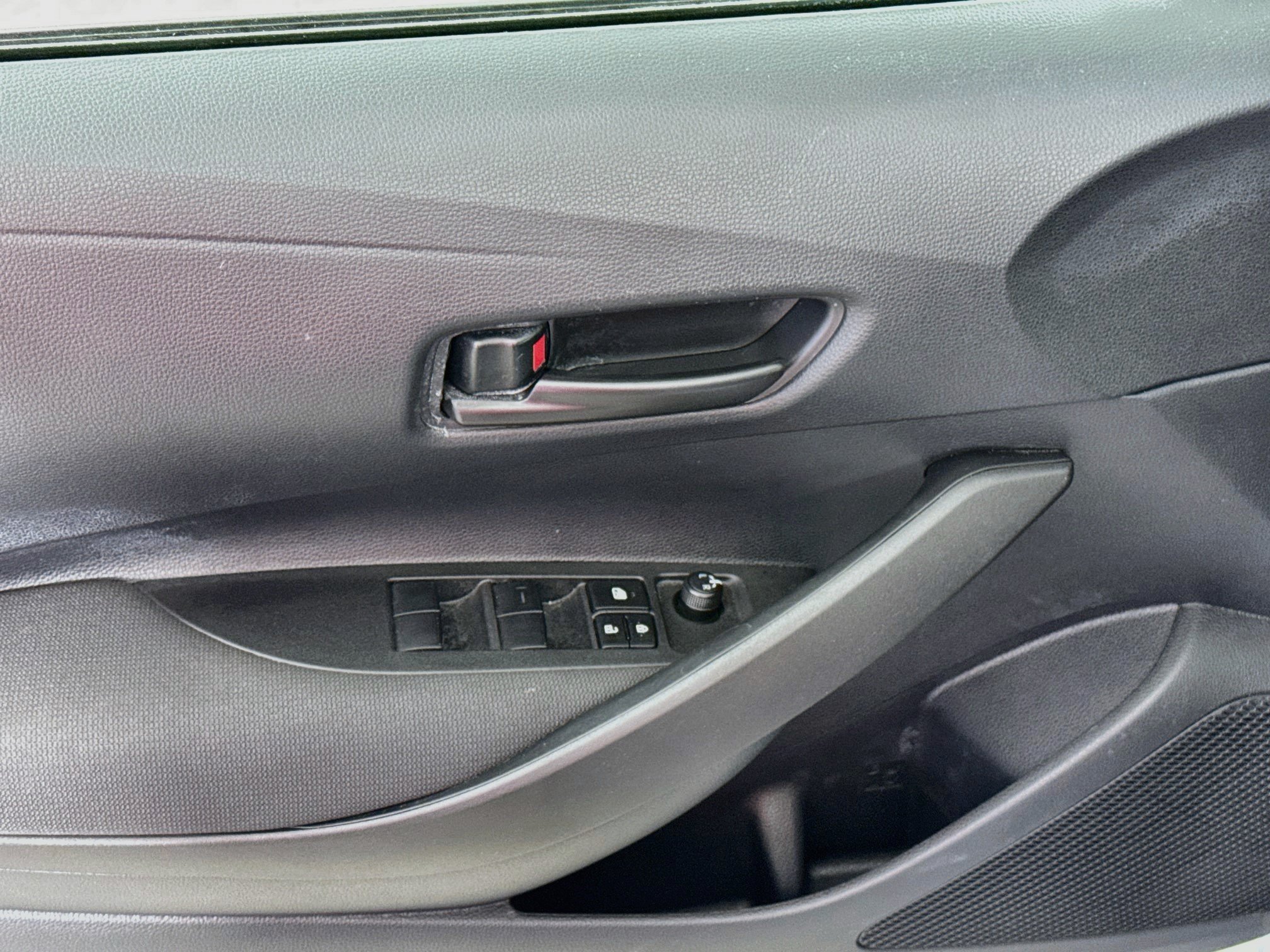 Certified 2026 Toyota Corolla LE w/ LE Premium Package FWD image 18