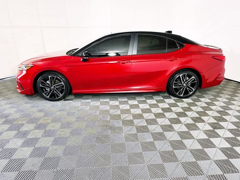 Used 2025 Toyota Camry XSE FWD image 6