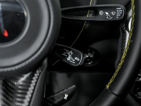 Used 2018 McLaren 720S RWD image 31