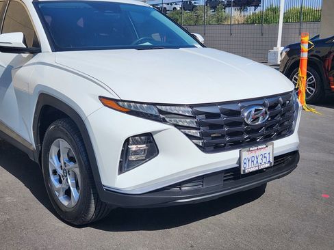 Certified 2022 Hyundai Tucson SE w/ Cargo Package AWD/4WD image 10