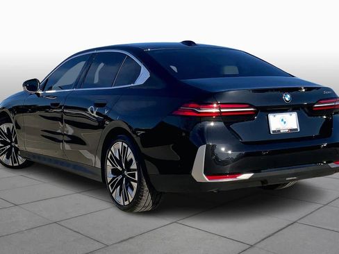 Used 2026 BMW 530i w/ Premium Package image 22