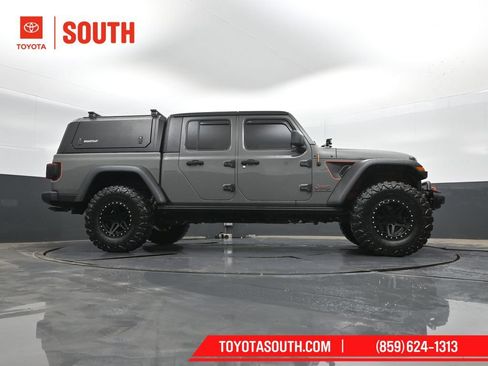 Used 2021 Jeep Gladiator Mojave w/ Dual Top Group AWD/4WD image 36