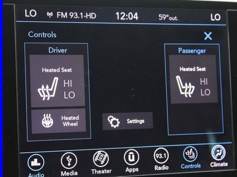 Used 2018 Chrysler Pacifica Touring-L Plus image 41