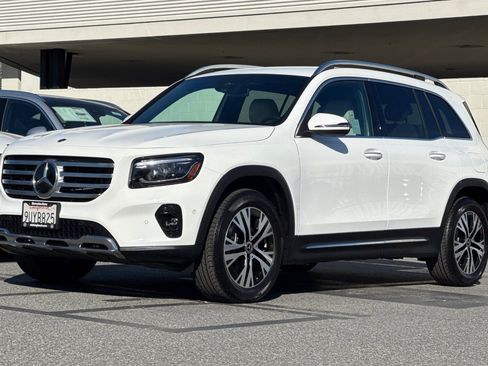 Certified 2025 Mercedes-Benz GLB 250 image 8