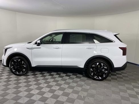 Used 2026 Kia Sorento EX image 5