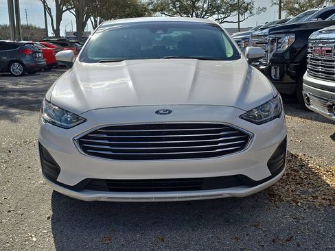 Certified 2020 Ford Fusion SE image 2