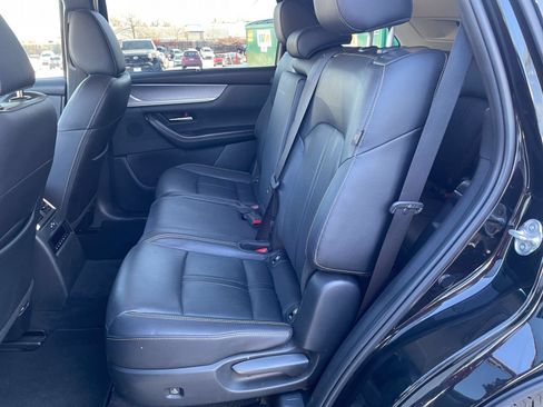 Used 2025 MAZDA CX-90 3.3 Turbo w/ Preferred Package AWD/4WD image 27