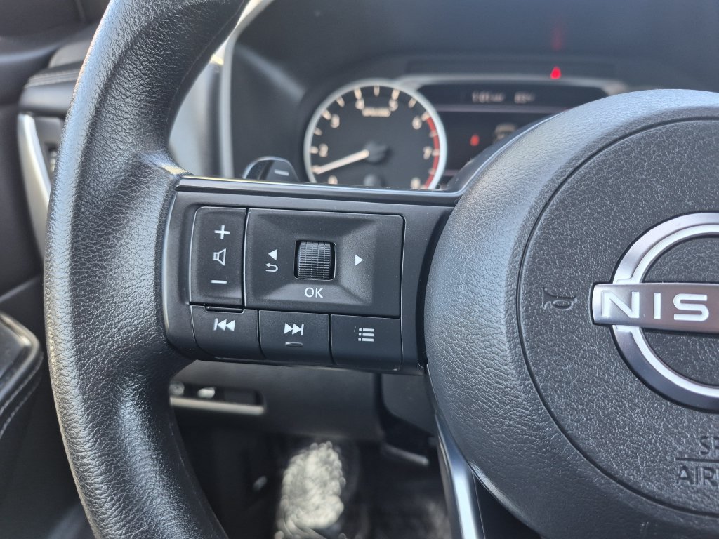 Used 2024 Nissan Rogue SV AWD/4WD image 19