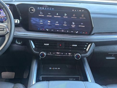 Used 2025 Chevrolet Tahoe Z71 image 13