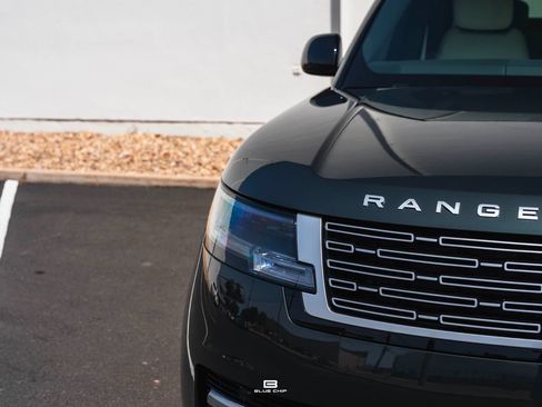 Used 2025 Land Rover Range Rover Long Wheelbase Autobiography AWD/4WD image 11