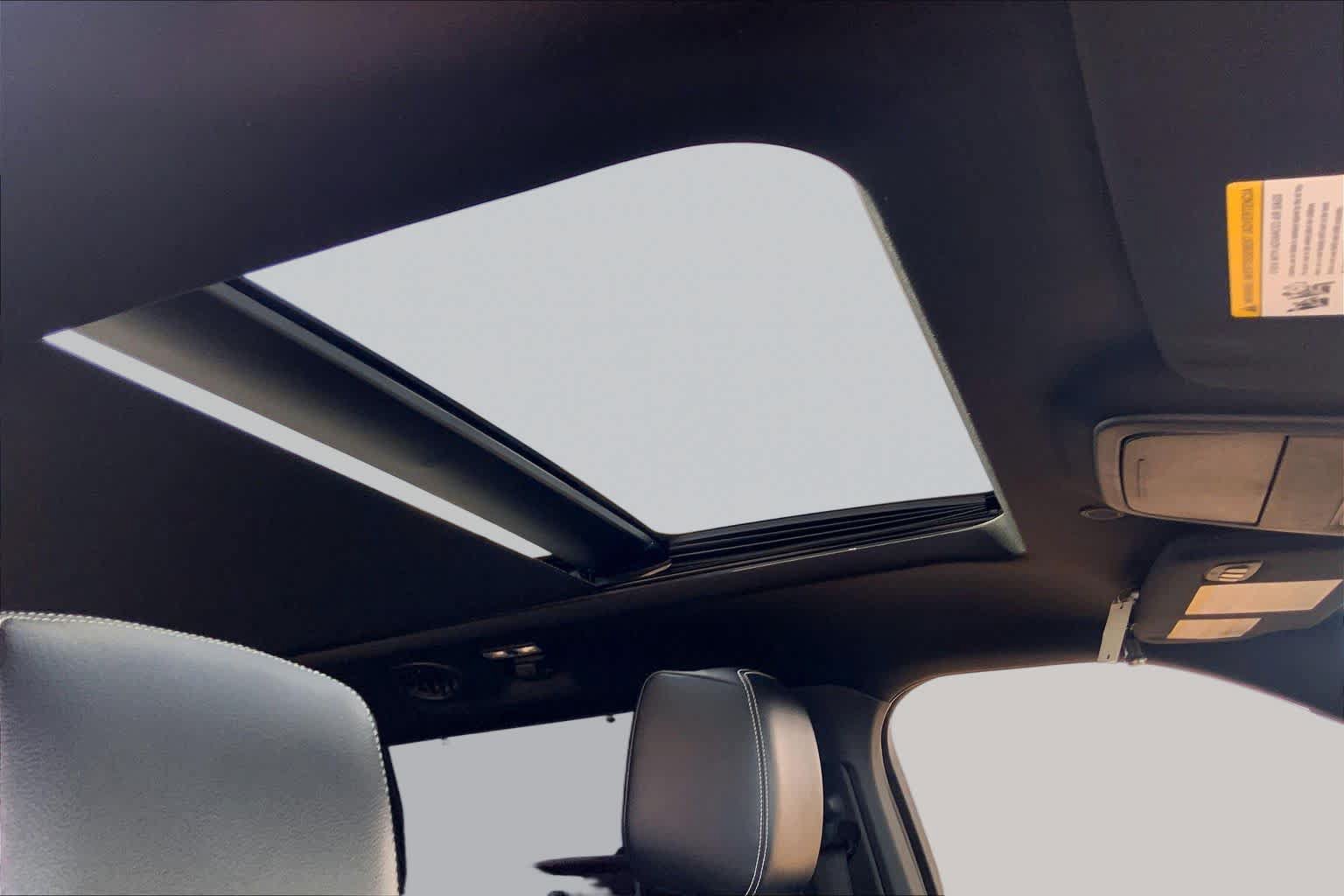 Certified 2022 Ford Explorer ST w/ Equipment Group 401A AWD/4WD image 13