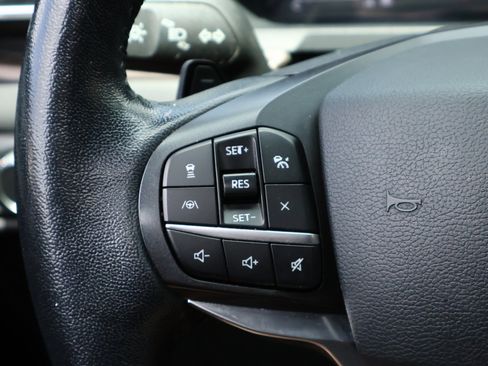 Used 2020 Ford Explorer Limited RWD image 13