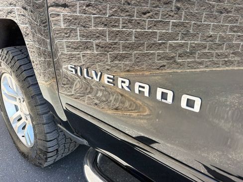 Used 2018 Chevrolet Silverado 1500 LT w/ All Star Edition AWD/4WD image 8