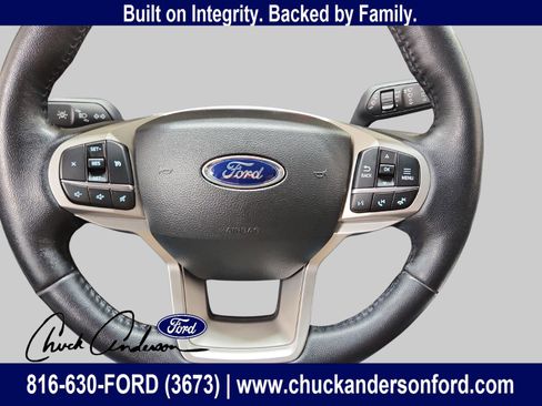 Used 2021 Ford Explorer XLT image 41