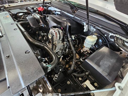 Used 2012 GMC Yukon SLT w/ SLT-2 Equipment Package image 46