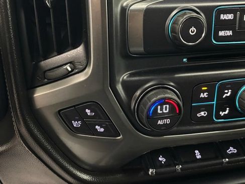 Used 2015 Chevrolet Silverado 1500 LTZ Z71 w/ LTZ Plus Package AWD/4WD image 28