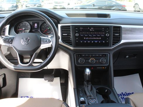 Used 2021 Volkswagen Atlas Cross Sport SE w/ Panoramic Sunroof Package AWD/4WD image 26