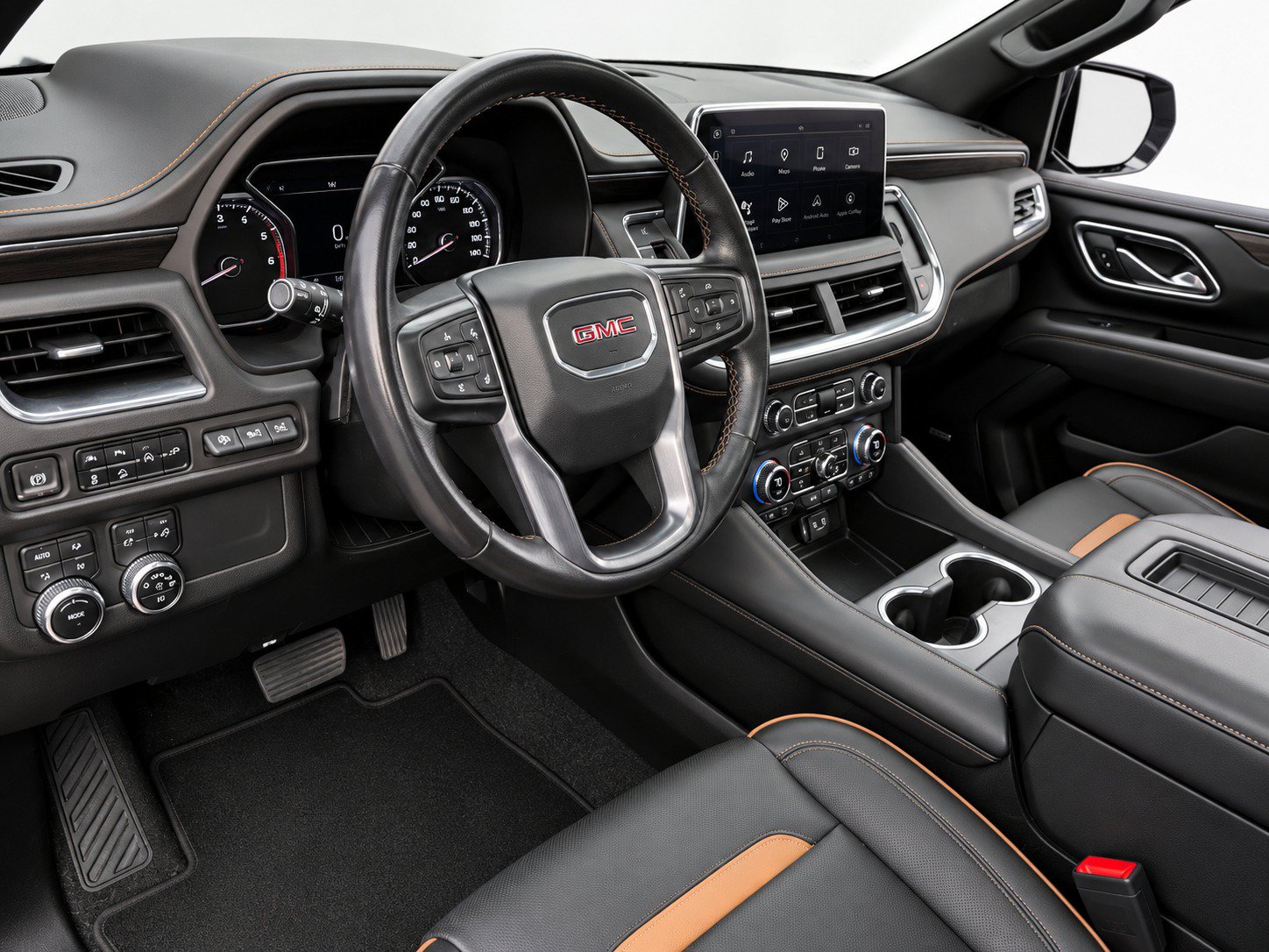 Used 2021 GMC Yukon AT4 w/ Rear Media and Nav Package AWD/4WD image 7