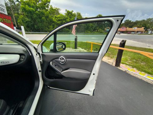 Used 2016 FIAT 500X Pop image 22