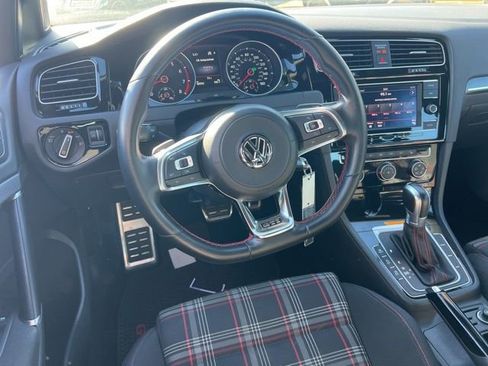 Used 2018 Volkswagen GTI S image 11