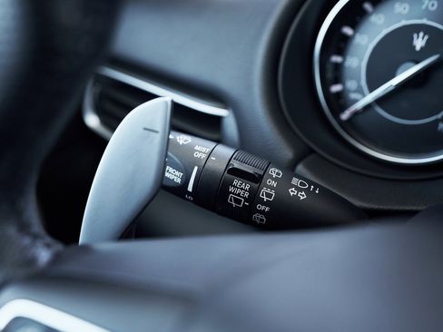 Used 2022 Maserati Levante Modena image 39