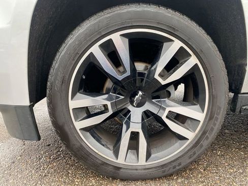 Used 2019 Chevrolet Tahoe Premier w/ RST 6.2L Performance Edition image 33