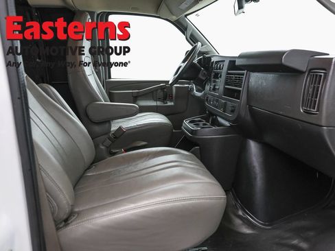 Used 2019 Chevrolet Express 2500 w/ Driver Convenience Package RWD image 19
