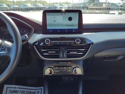 Certified 2022 Ford Escape SE image 13