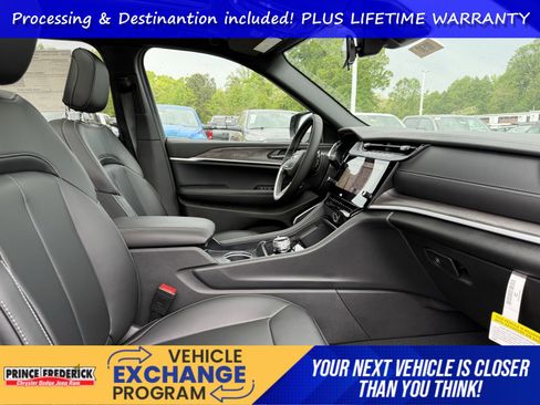 New 2026 Jeep Grand Cherokee L Limited AWD/4WD image 15