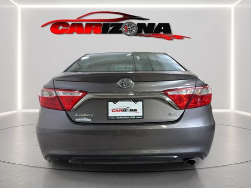 Used 2015 Toyota Camry SE FWD image 7