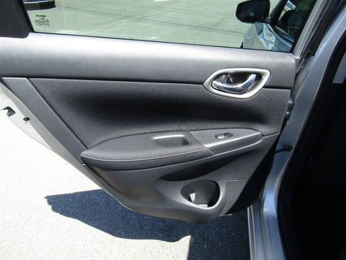Used 2015 Nissan Sentra S FWD image 16