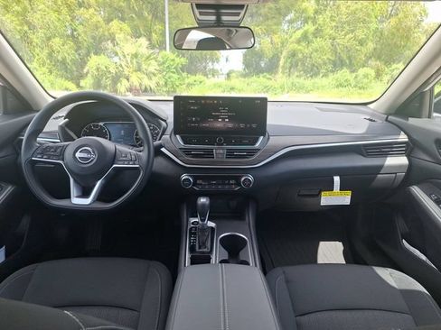 New 2026 Nissan Altima 2.5 SV w/ SV Special Edition Package FWD image 12