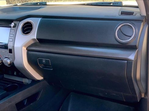 Used 2019 Toyota Tundra SR5 image 17