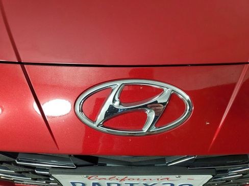Used 2023 Hyundai Elantra Limited FWD image 10