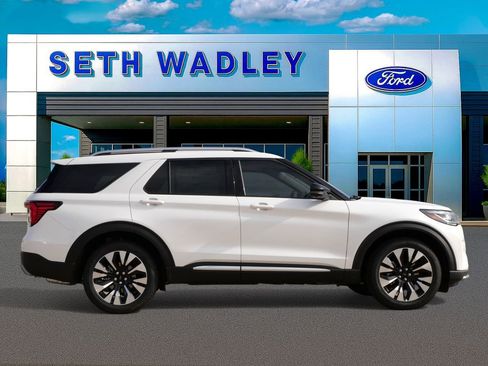 New 2026 Ford Explorer Platinum w/ LUX Leather Package image 3