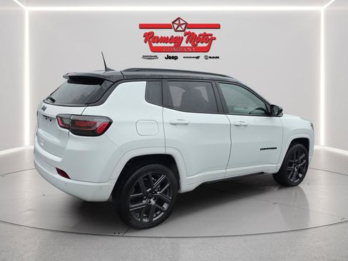 Used 2025 Jeep Compass Limited w/ Driver Assist Group I AWD/4WD image 5
