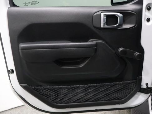 Used 2023 Jeep Wrangler Sport image 12